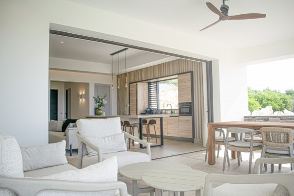 The Ridge - Beach apartments with pool and private beach in Caribbean