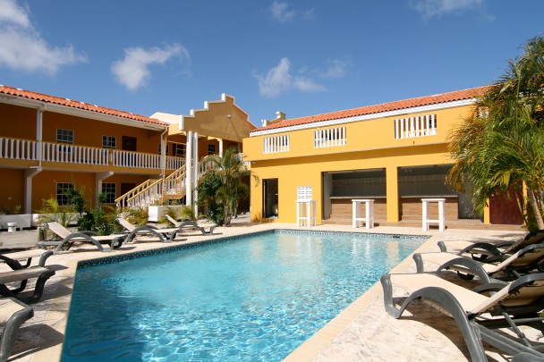 Girasol Apartments - 1 bedroom condo in resort with pool and sundeck