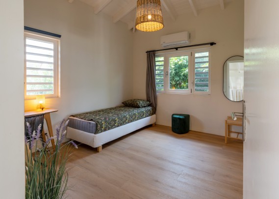Blue Bay Villa with Pool and Spacious Garden