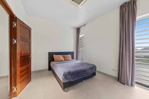 Jan Sofat luxe villa met 2 appartementen & panoramisch uitzicht