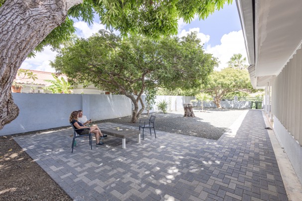 Charmante 3-Slaapkamer Villa te Huur in Rustig Emmastad