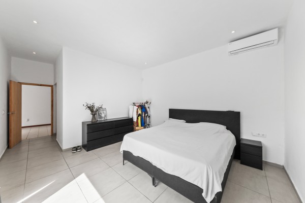 Cas Grandi – Villa in an Elevated Location
