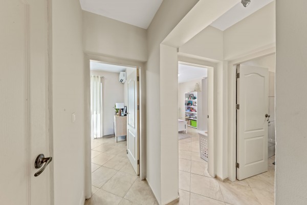 Blue Bay – Spacious Apartment with Sea View in Residence Le Bleu
