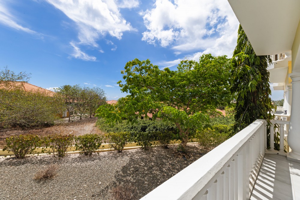 Fully Furnished 1-Bedroom Apartment with Holiday Rental Potential photo 14
