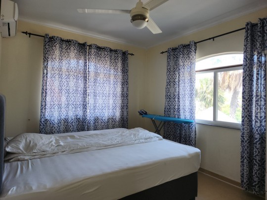 Zuurzak - Centrally located Villa for sale Curacao safe neighborhood