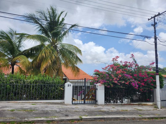 Salinja - Spacious house with beautiful view centrally located