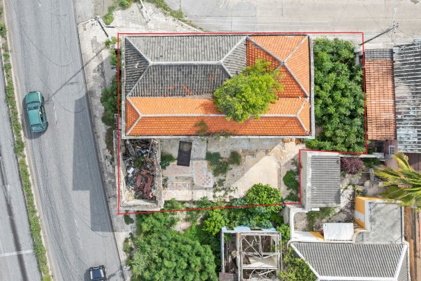 Otrobanda – Historic City Villa with Renovation Permit