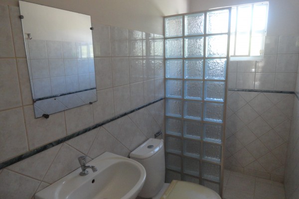 Lagun semi-detached homes with private path to Playa Jeremi