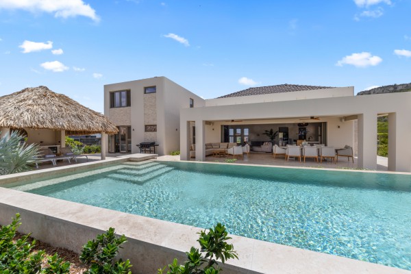 Blue Bay - Moderne Luxe Villa aan Golfbaan voor vakantieverhuur