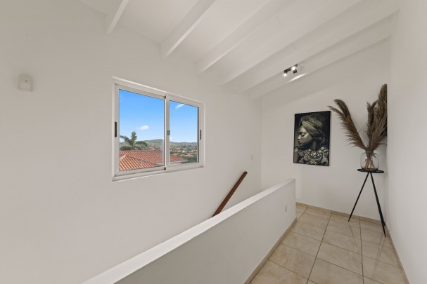 Seru Bottelier – Luxury Villa with Pool and Panoramic Salt Flats Views