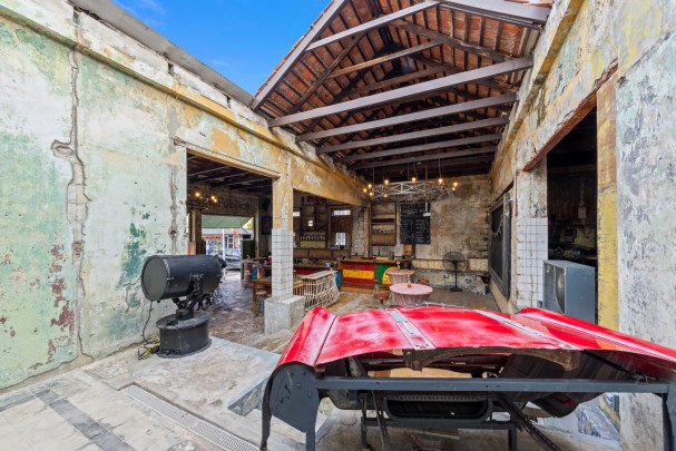 Uniek monumentaal horecapand in het hart van Otrobanda