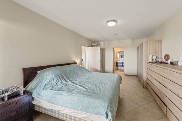 Blue Bay &ndash; Spacious Apartment with Sea View in Residence Le Bleu