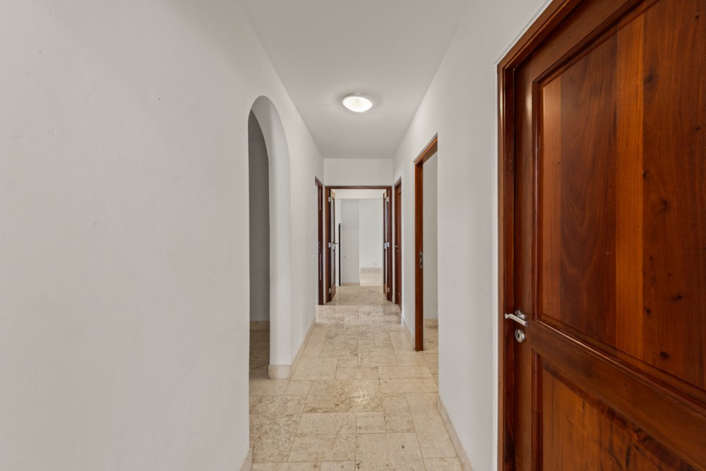 Blue Bay BD61 - Spacious Villa with Guest Apartment photo 13