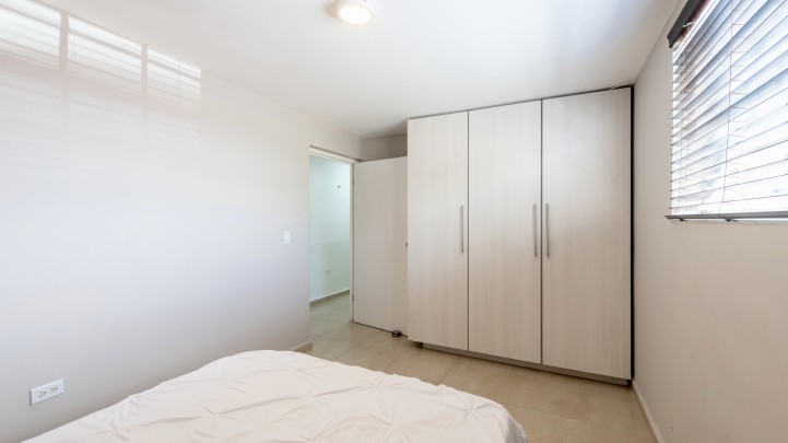 Pimpiriweg 25 – Spacious 2 bedroom apartment centrally located. 