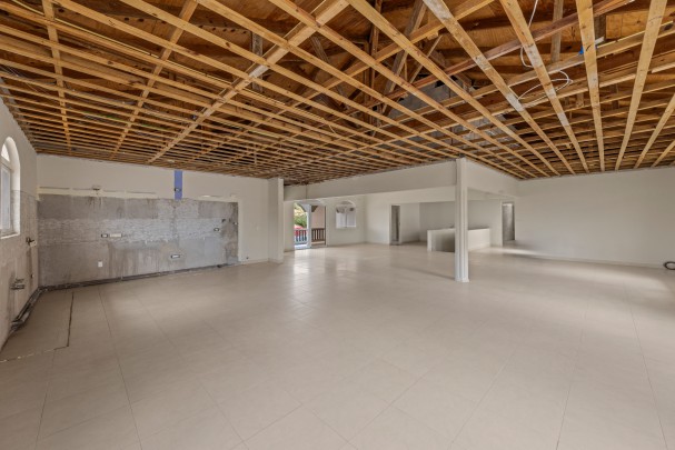 Cas Grandi &ndash; Spacious fixer-upper with apartment in a quiet location