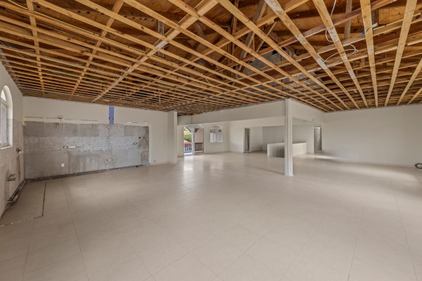 Cas Grandi – Ruime opknapwoning met appartement op rustige locatie