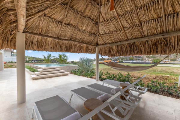 Blue Bay - Moderne Luxe Villa aan Golfbaan voor vakantieverhuur