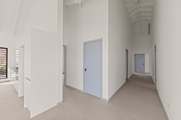 Blue Bay - Luxueze nieuwbouwwoning met 4 slaapkamers en zwembad