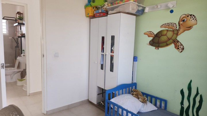 Comfortabele moderne woning met twee slaapkamers en tuinruimte