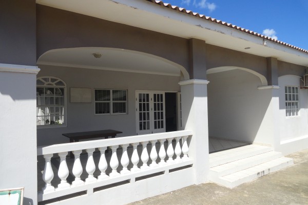 Lagun semi-detached homes with private path to Playa Jeremi