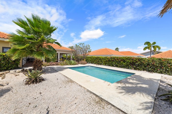 Blue Bay BL16 - 3-Bedroom Villa with Outdoor Living & Golf Views