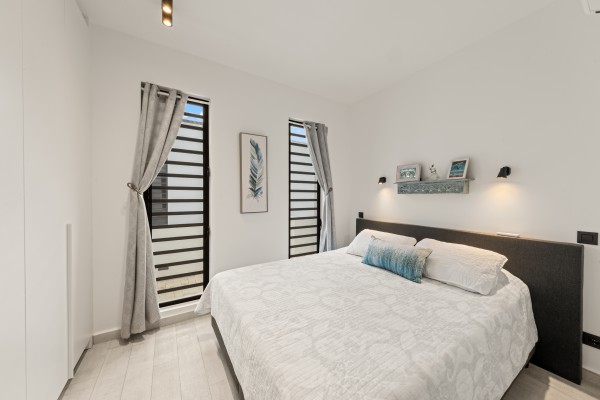 BLUE BAY – Luxury apartment in the Reef with two bedrooms and sea view