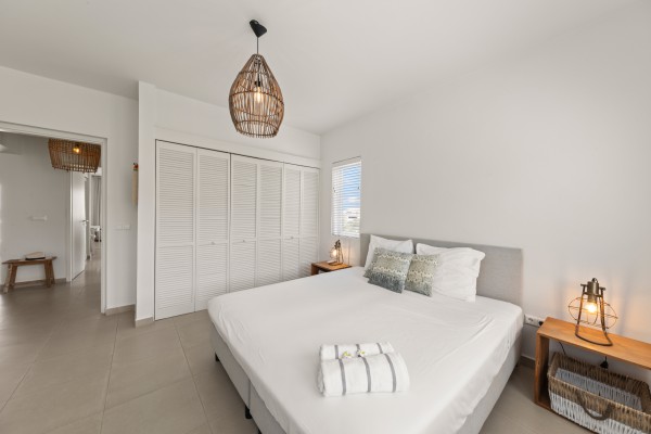 Blue Bay - Spectacular Oceanfront Penthouse fit for vacation rental