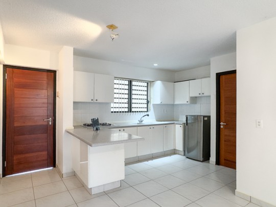 Spacious 3-bedroom villa in quiet residential area