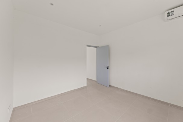 Blue Bay - Luxueze nieuwbouwwoning met 4 slaapkamers en zwembad