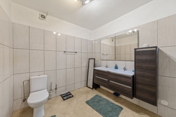 Blue Bay – Spacious Apartment with Sea View in Residence Le Bleu
