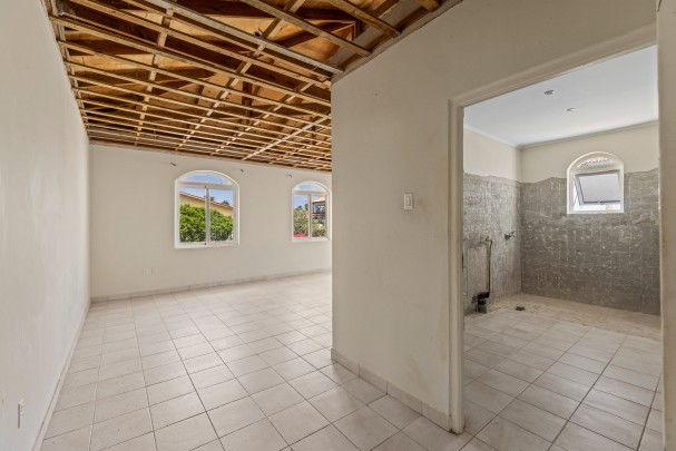 Cas Grandi &ndash; Spacious fixer-upper with apartment in a quiet location