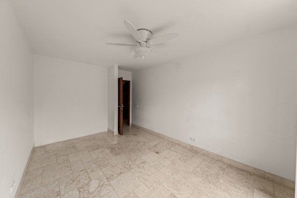Blue Bay BD61 - Spacious Villa with Guest Apartment