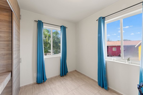 Apartment with Spacious Terrace in Vista Monta&ntilde;a