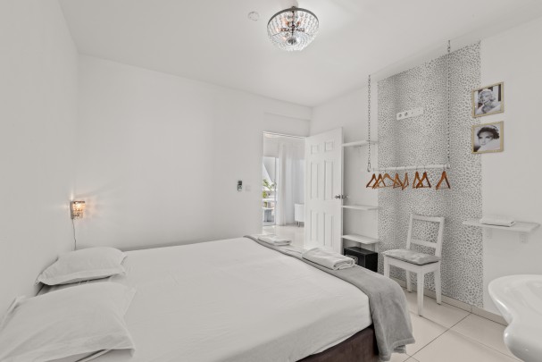 Champartments - Luxury group resort white villa on Curaçao 
