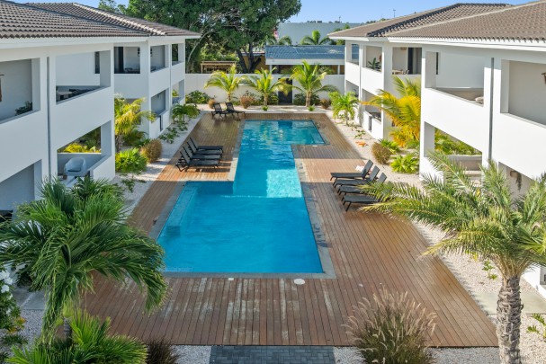 Luxury penthouse in gated resort with pool – Jan Thiel