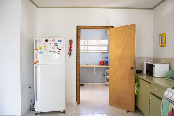 Charmant 3-Slaapkamer Huis met Tuin & Gastenappartement – Cerito