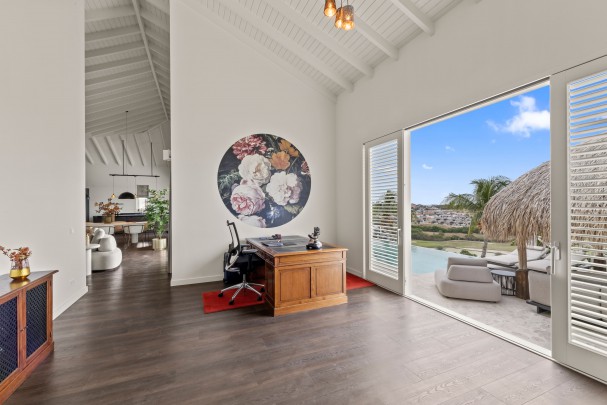 Blue Bay – Exclusive villa met adembenemend uitzicht  