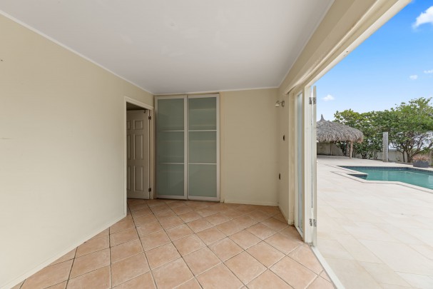 Stylish Jan Thiel Villa with Pool and Exceptional Investment Potential