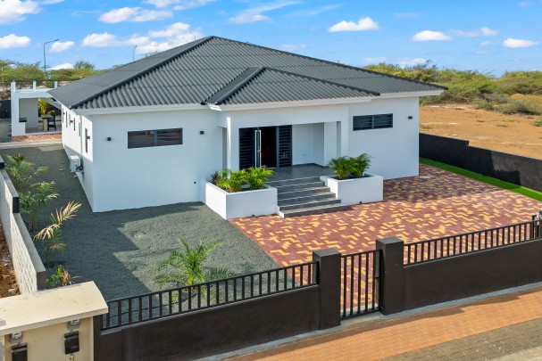 Fully Furnished Modern 3-Bedroom Villa with Spectacular Sea Views