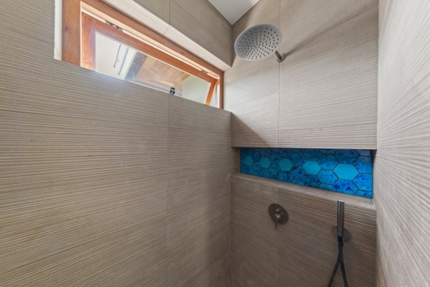 Blue Bay – High-end, luxurious newly built villa with rental potential