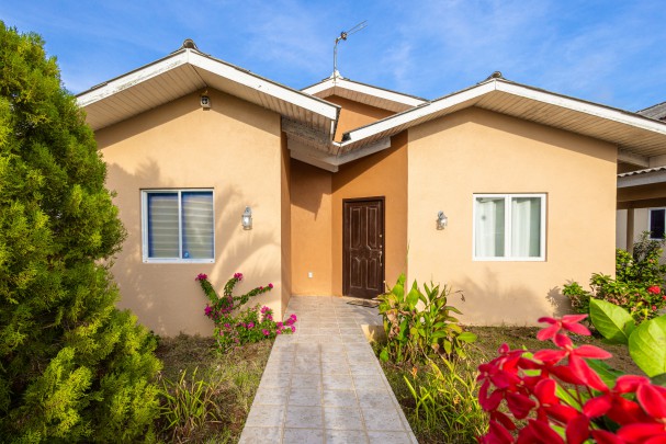 Knusse Gemeubileerde 3-Slaapkamer Villa in Sunset Heights Curaçao