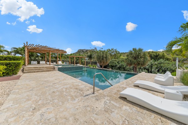 GREENVIEW – 2-Bedroom Apartment with Stunning Views