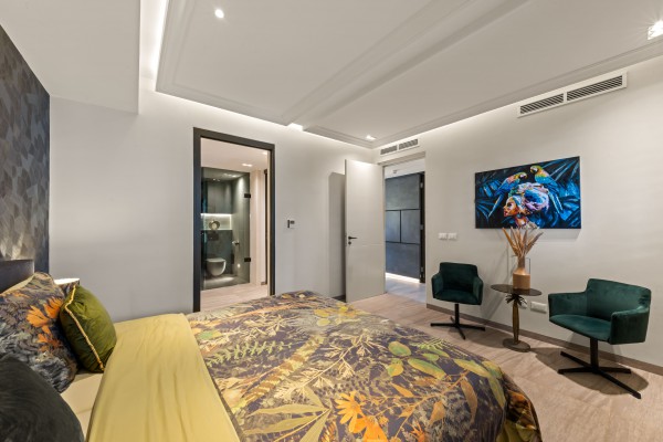 The Shore – Luxury Furnished Apartment with Direct Beach Access