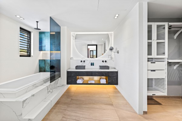 The Shore 6 - Appartement aan Zee op Blue Bay Beach
