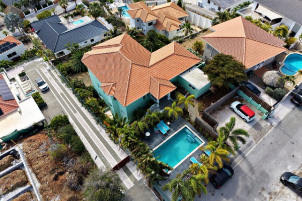 The Ambassador | Draaiend resort in Brakkeput Abao, turnkey