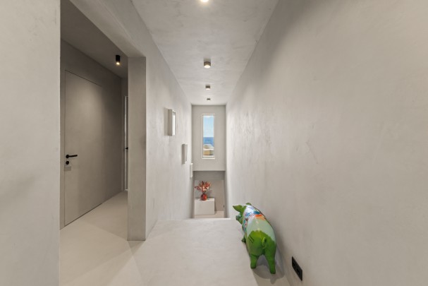 Blue Bay &ndash; Spectaculaire klif villa op exclusieve B-sectie   