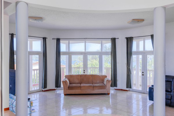 Majestic Hilltop Villa with Endless Ocean Views -  Brakkeput, Curaçao
