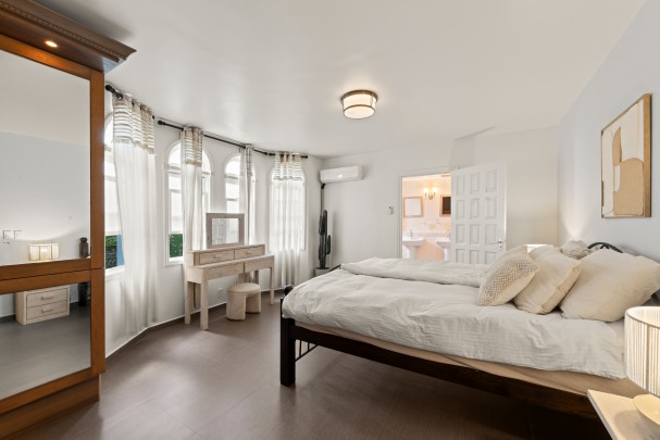 Ocean Resort &ndash; Ruim Luxe Gemeubileerd Appartement met Zeezicht