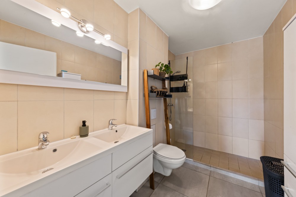 Fully Furnished 1-Bedroom Apartment with Holiday Rental Potential photo 19