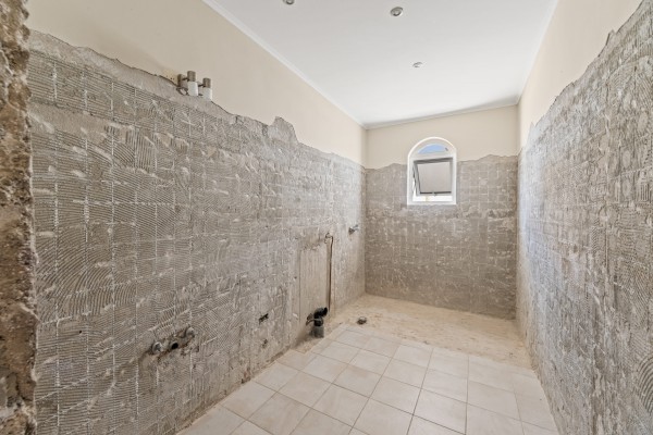 Cas Grandi – Ruime opknapwoning met appartement op rustige locatie